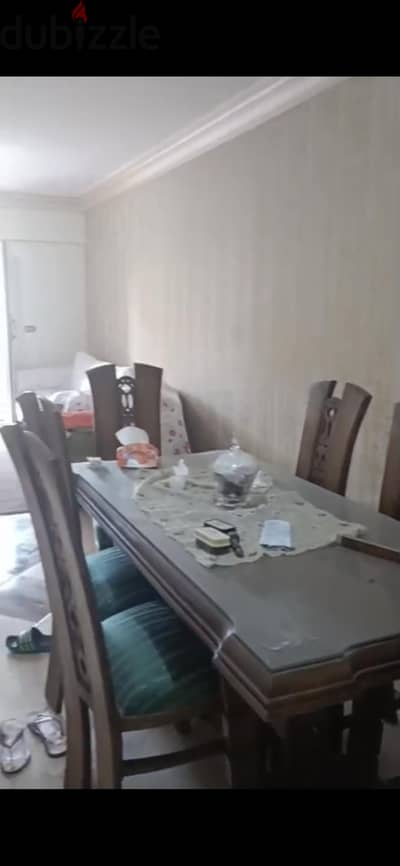للبيع طرابيزه سفره +6 كراسي لون بني