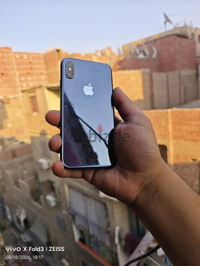 Apple - iPhone XS 64gb بطاريه ٧٤ للبيع معفي ضريبه مش مغير حاجه
