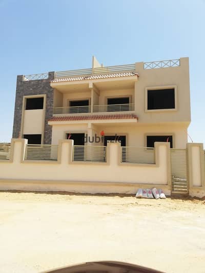 باقل اجمالي توين هاوس للبيع – الحي التاسع، الشيخ زايد 9th District, Sheikh Zayed    استلام فوري - موقع مميز فيلات فقط