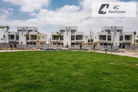 Ready to move twin House with down payment and installments very prime location view landscape 315 m for sale Al Burouj Compound - Al Shorouk City