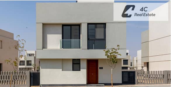 Under market price Standalone villa for sale 340 m fully finished Corner ready to move very prime location view landscape in Al burouj Shorouk City