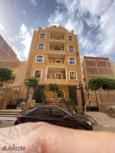 عماره للبيع بسعر نقطه الحي الثاني المجاوره السادسه خلف المحور الكفراوي سنتر من هاتن