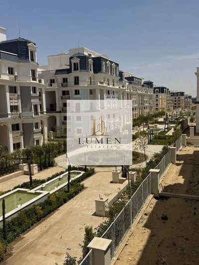 فرصه مش هتككر تاني i villa روف لبيع في مانتن فيو أي سيتي مش علي سور مساحه 235 + 125 متر رووف