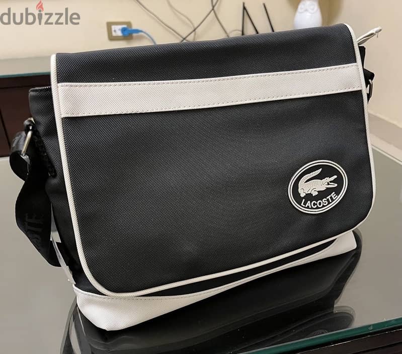 Original lacoste bag from kuwait 1