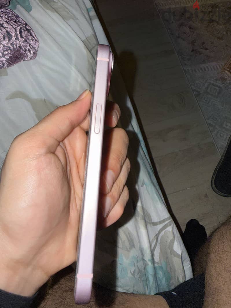Apple - iPhone 15 5