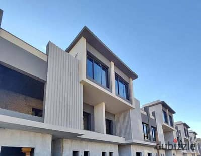 Prime Location Townhouse with Open View in Trio next to Palm Hills New Cairo