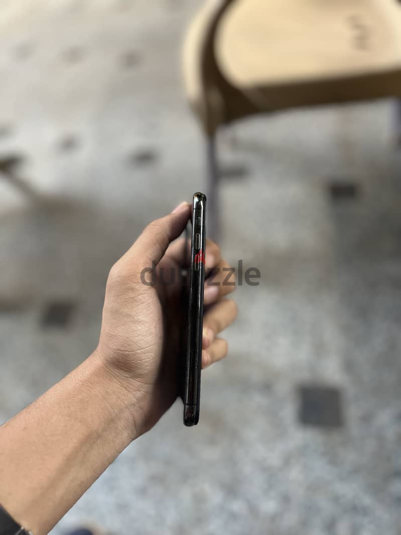 Apple - iPhone XS 4