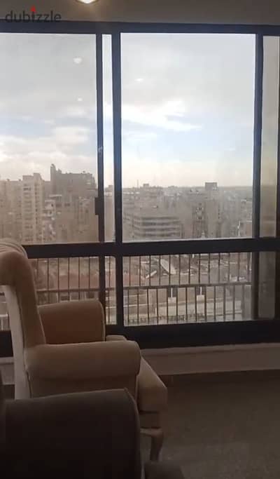 شقة فاخرة 240 متر للبيع في شارع التحرير الدقي بموقع مميز جدا