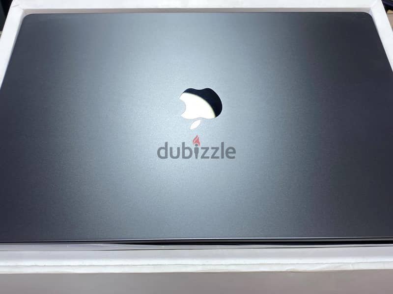 MacBook Pro 2023 - 16 inch 4