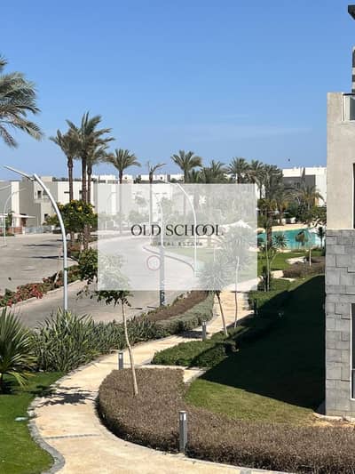 شاليه لوكيشن مميز للبيع مفروش بالكامل في ازها السخنة