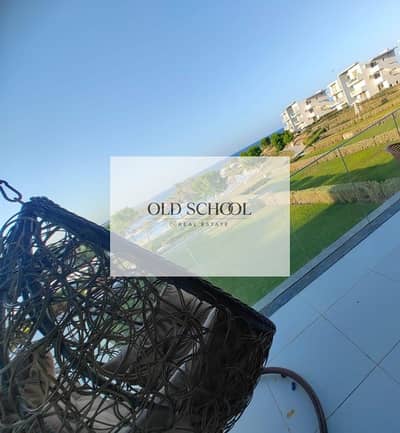 شاليه علي البحر مفروش بالكامل مع تكييفات في فوكا باي الساحل الشمالي