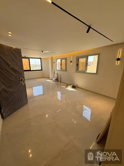 For sale in Sheikh Zayed, Penthouse 220 m² + 220 m² roof