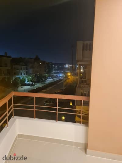 Apartment for rent 220m in the First Settlement Villas, south of the academy, steps to the nineties