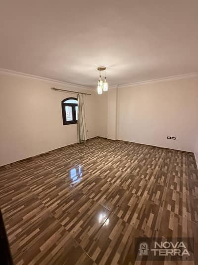 عمارة للبيع – الحي الثاني – مجاورة 8 – 6 أكتوبر-خلف جامعة MSA University مباشرة  • قريب من المحور المركزي