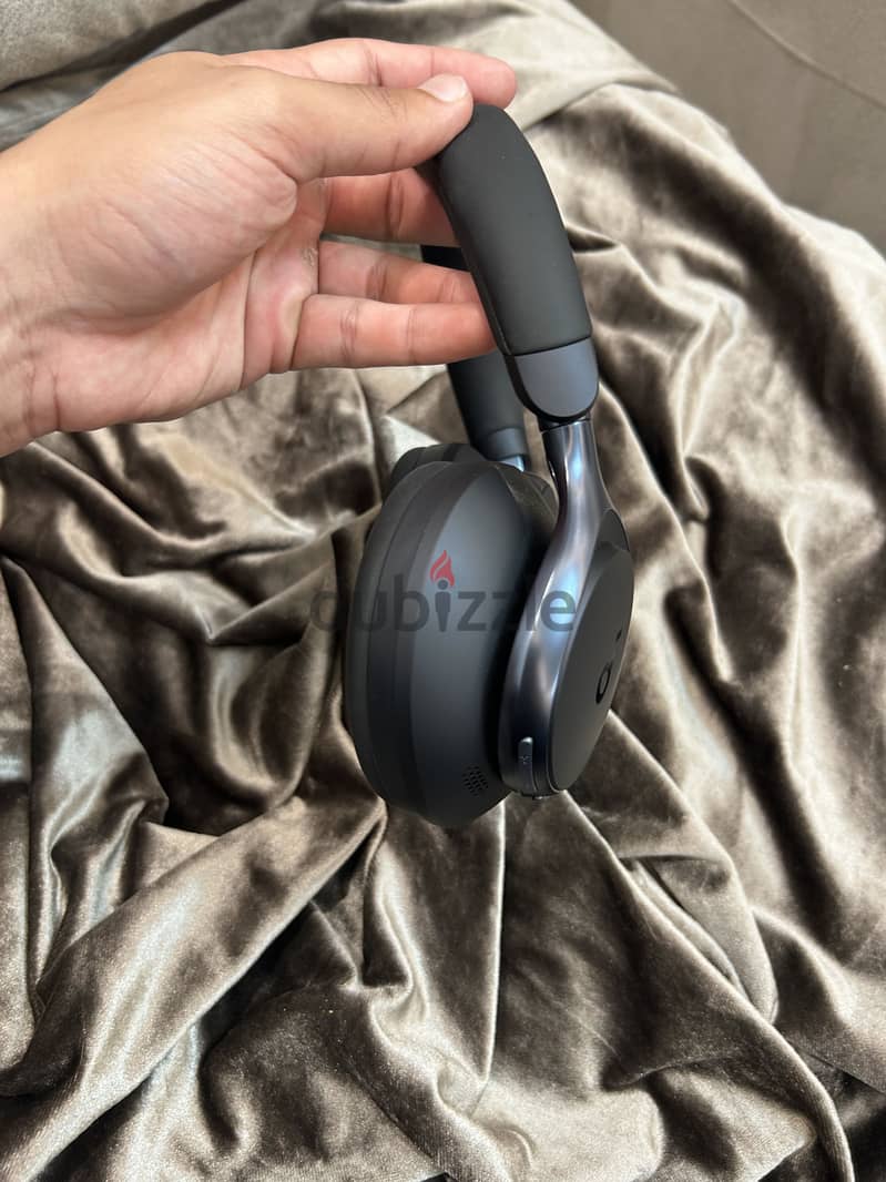 Anker Soundcore Space One 7