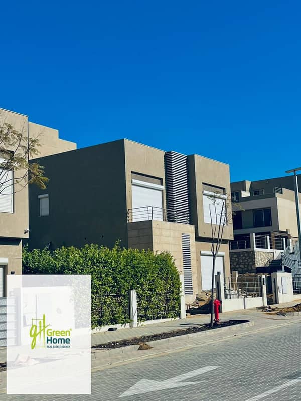 فيو مفتوح علي لاندسكيب فيلا مستقلة للبيع للاستلام الفوري في بالم هيلز القاهرة الجديدة Palm Hills New Cairo