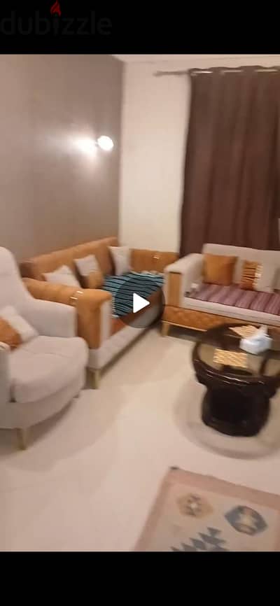 بحدايق الاهرام طقم انتريه ممتاز ٥٠٠٠ج