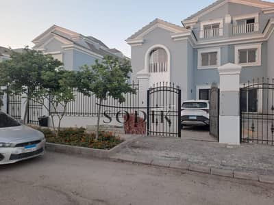 لو بتدور على بيت راقي جاهز للسكن فورًا وبتشطيب مميز، الفرصة دي تستحق المشاهدة فيلا تاون هاوس