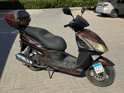 Scooter - Yasong 150cc.
