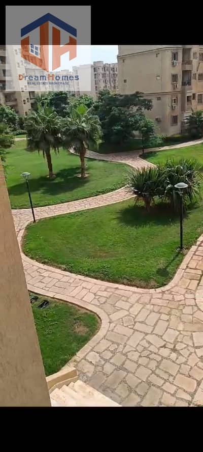 A new law in B6 Madinaty. . 92m with a garden view and a distinguished location
