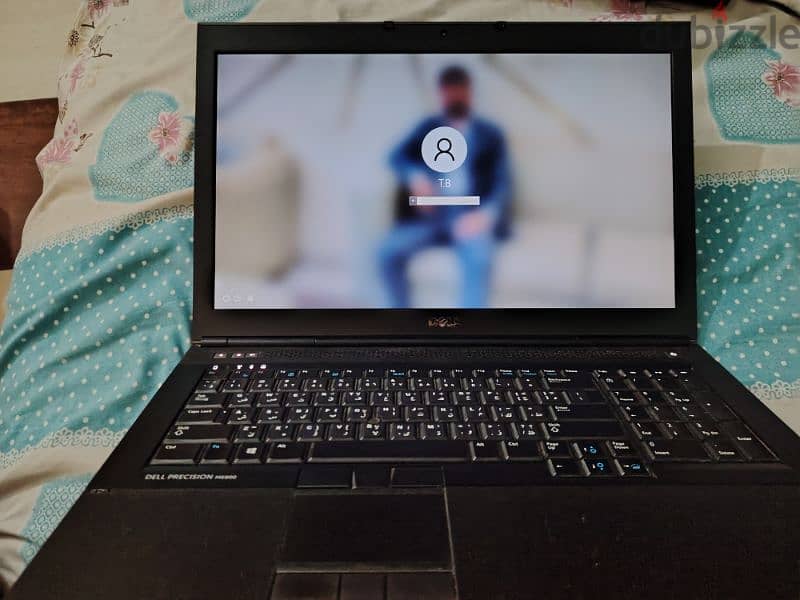 Dell Precision M6800 1