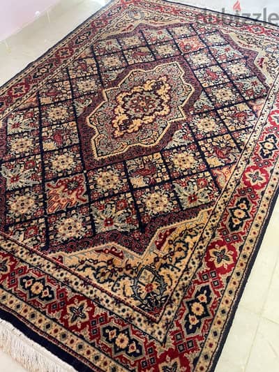 سجادة صوف عجمي طبيعى . . ممتازة  . . تقيلة محملة  180&280
