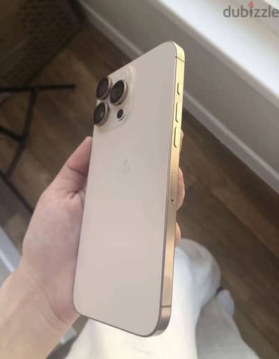 آبل - آيفون 16 برو ماكس