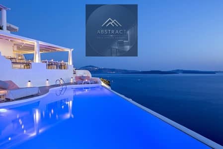 A prime location in the heart of the North Coast marina, with flexible installments over 10 years. Own a fully furnished chalet with hotel-style finis