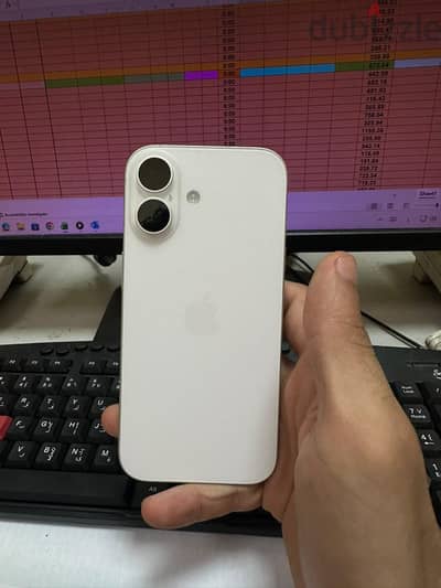 Apple - iPhone 17