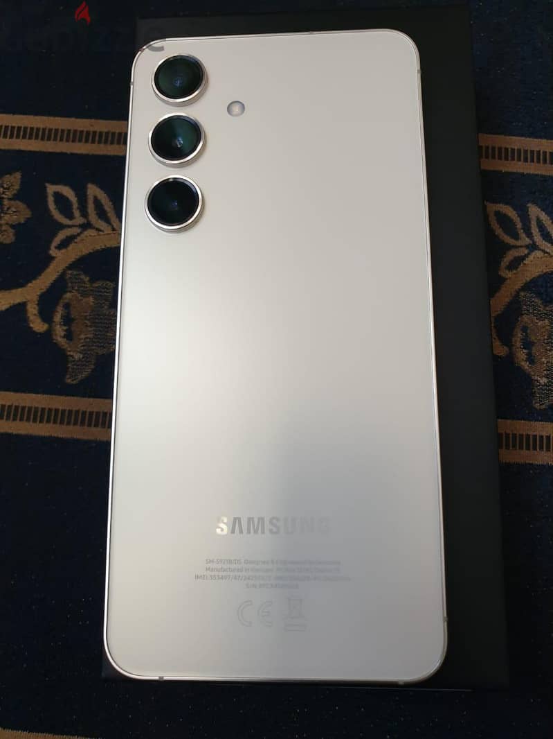 Samsung S24 1