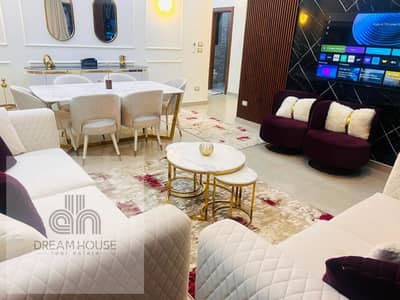 شقة مفروشة بالكامل 2 غرفة للإيجار في كمبوند ليك فيو ريزيدنس المربع الذهبي
