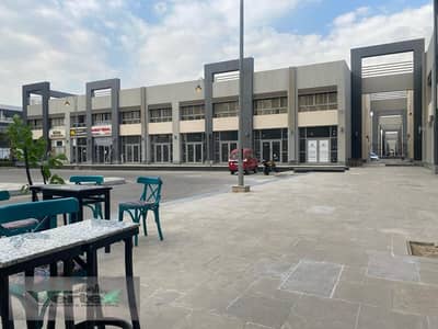 محل للبيع في مدينتي في منطقة الكرافت زون Craft Zone و East Hub mall محل للبيع في مدينتي في منطقة الكرافت زون Craft Zone و East Hub mall