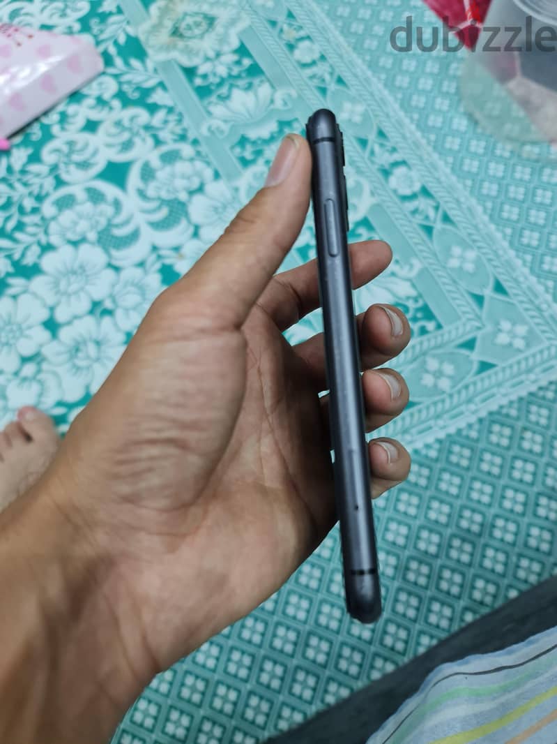 Apple - iPhone 11 5