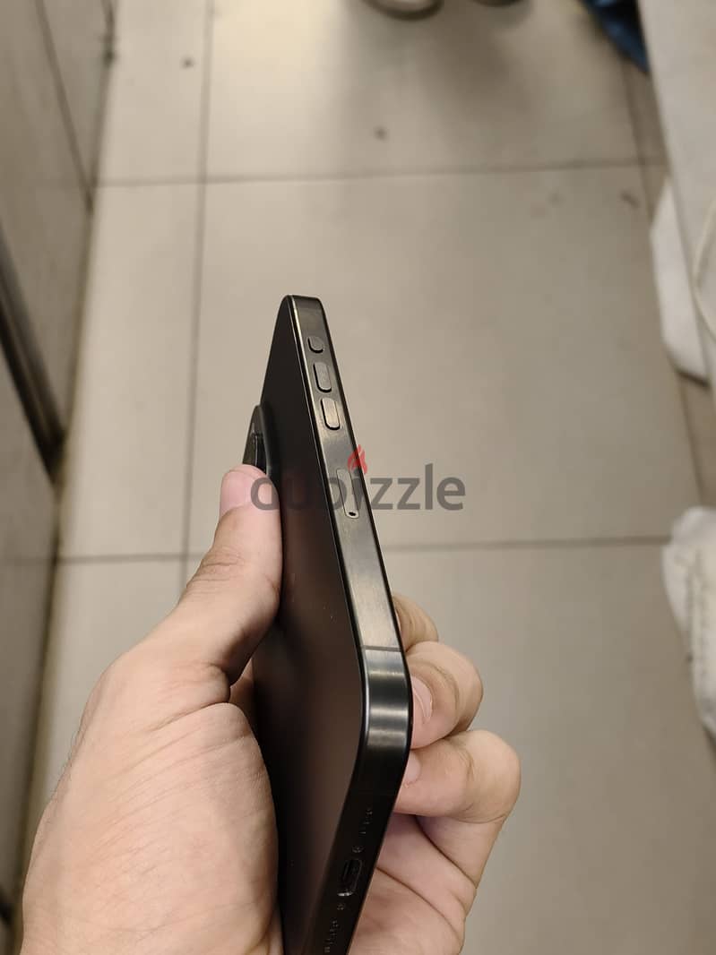 Apple - iPhone 15 Pro 4