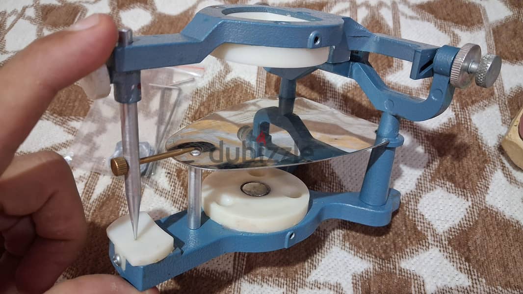 Articulator 1