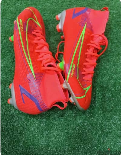 Nike Mercurial Superfly.   كوتش نايك استارز ااورجينال  مقاس 37.5.