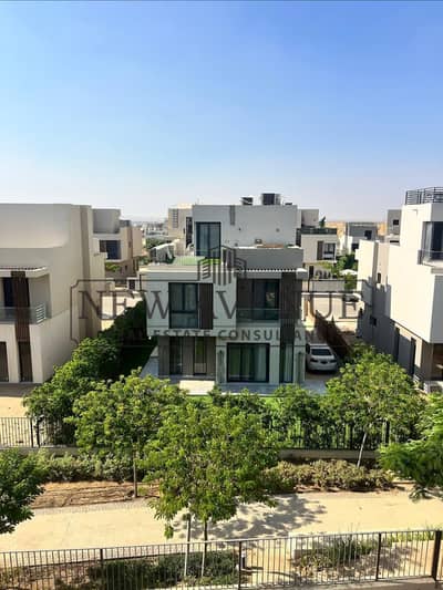 نصف تشطيب - جاهزه للسكن فيلا مستقلة (نموذج XV)  للبيع في مشروع "سوديك إيست" بالقاهرة الجديدة، من تطوير شركة سوديك Sodic East New Cairo