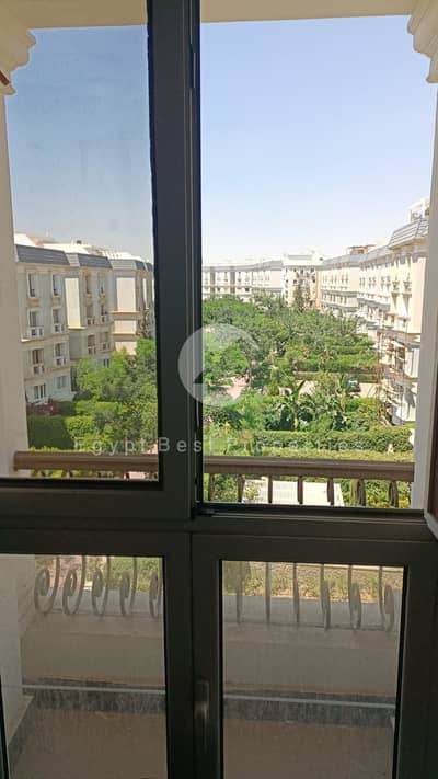 Open View Penthouse 180m Roof 100m ACs & Kitchen for Rent in Mountain View Hyde Park 5th Settlement New Cairo