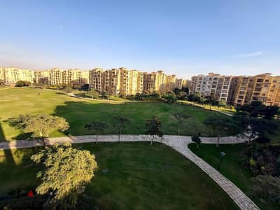 Apartment for sale in Madinaty, 175 sq m, B1, wide garden, close to services, club, and open air.