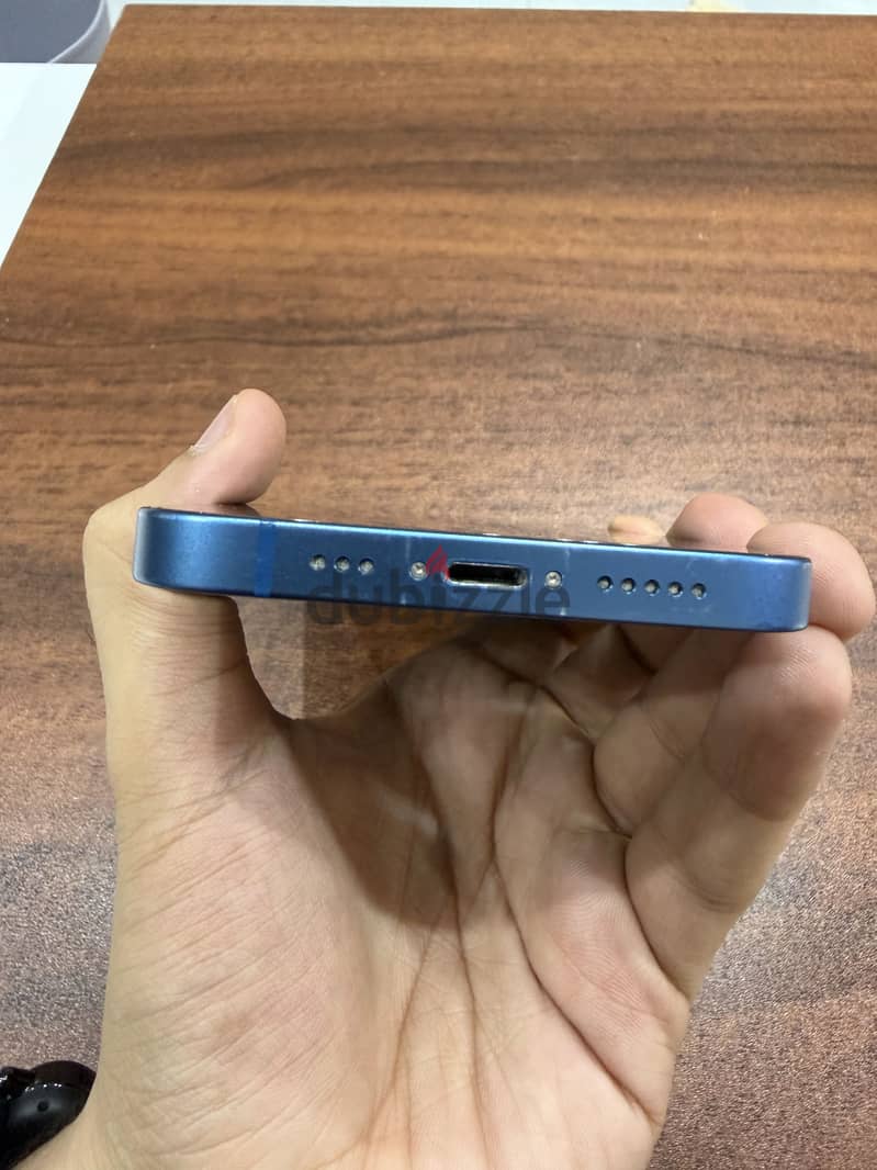 Apple - iPhone 13 12