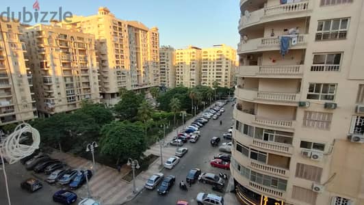 شقه للايجار قانون جديد 120 متر في سموحه المربع الذهبي