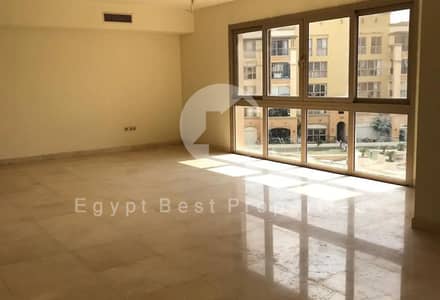 أقل سعر شقة غرفتين استلام فوري متشطبة بالمطبخ موقع مميز  للبيع في أب تاون كايرو اعمار Uptown Cairo