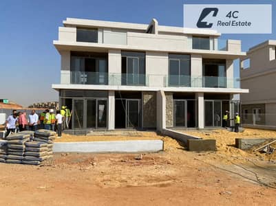 فيلا للبيع بالتقسيط - استلام فوري- ب اقل سعر في الماركت-برايم لوكيشن-اوبن فيو-for sale in bloomfields