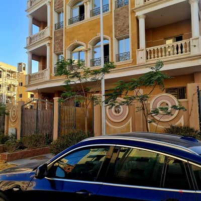 بالجولدن سكوير دوبليكس بسعر  استثنائي من المالك مباشرة