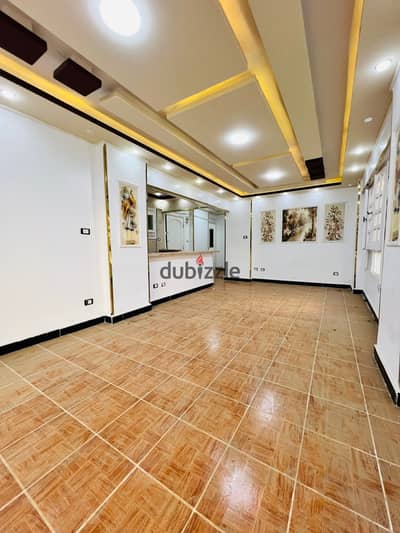 شقه في الإسكندرية العجمي شاطي النخيل بجوار فندق دار الدفاع الجوي تصلح لي الاستثمار