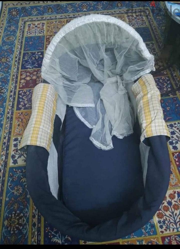 سرير اطفال 1