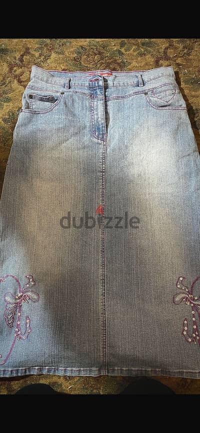 Y2k embroidered jean skirt