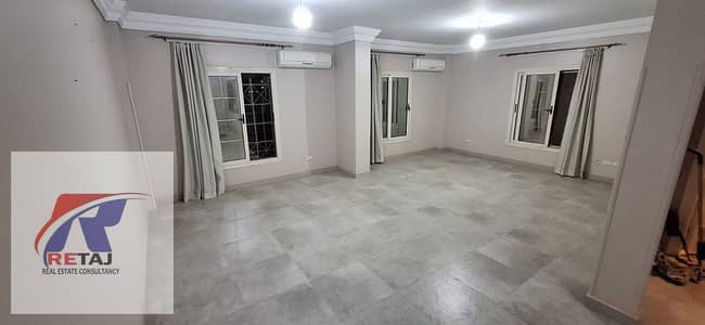 Duplex for rent with kitchen and air conditioning, ultra-super-lux finishing in Al Banafseg Villas - First Settlement Prime location, open view