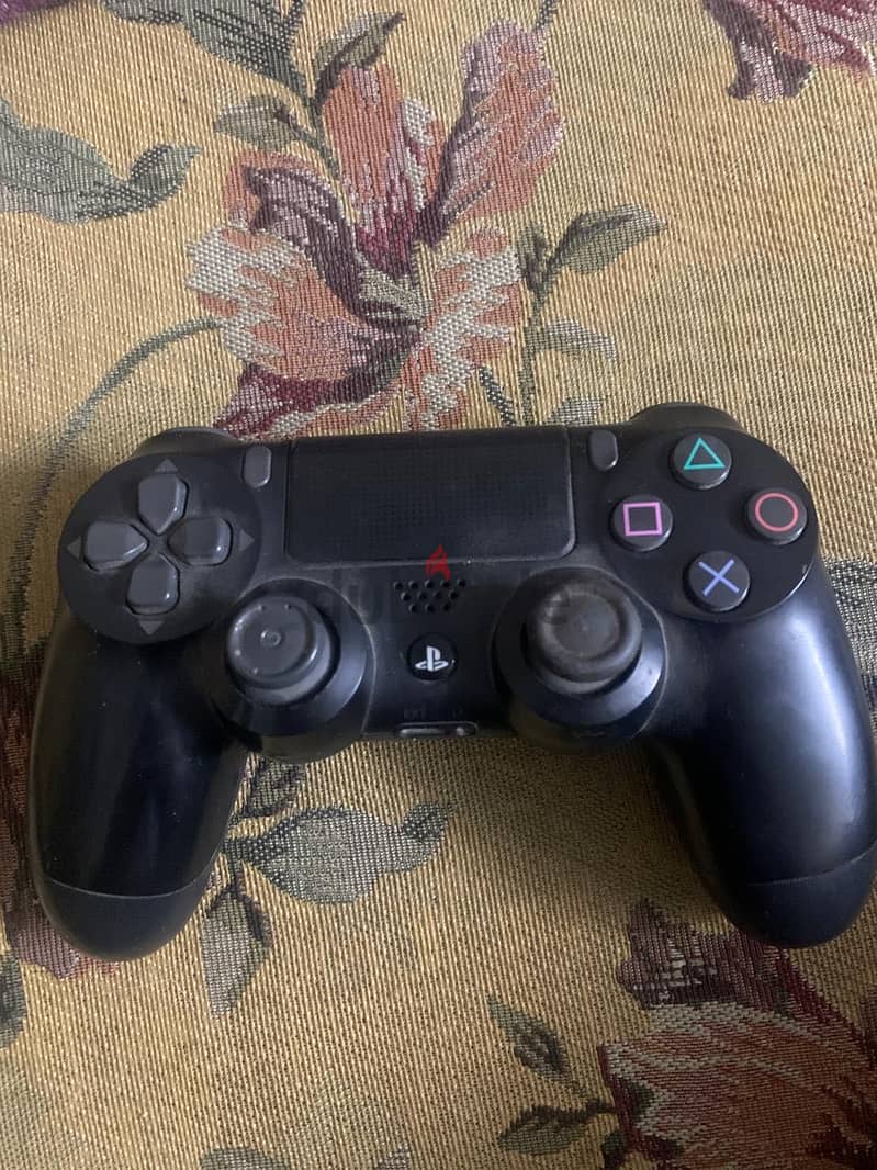 Play station 4 pro 2