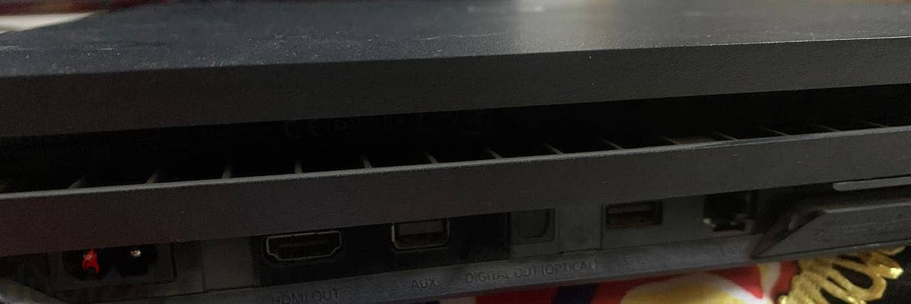 Play station 4 pro 4